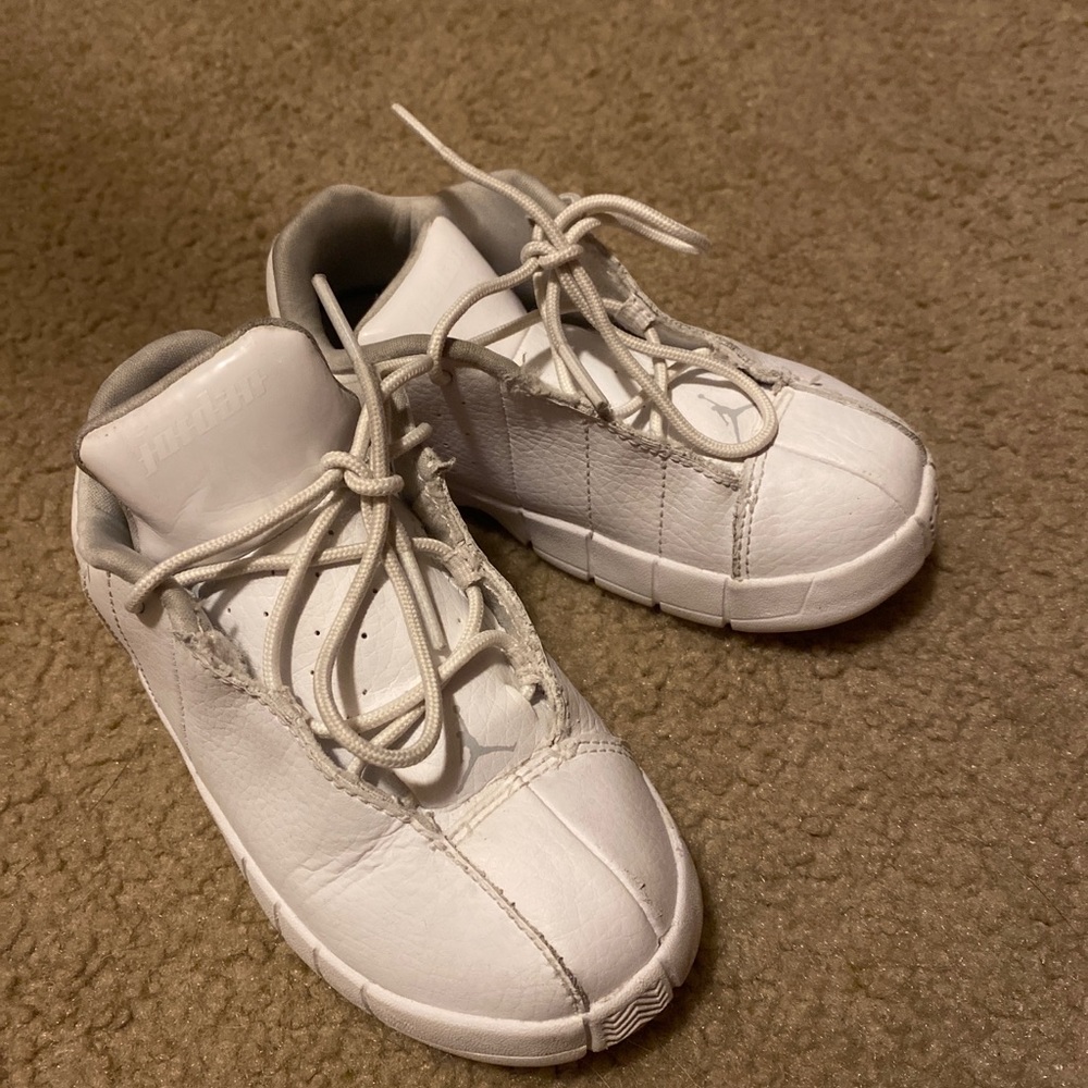 Baby shoes team Jordan’s size =9